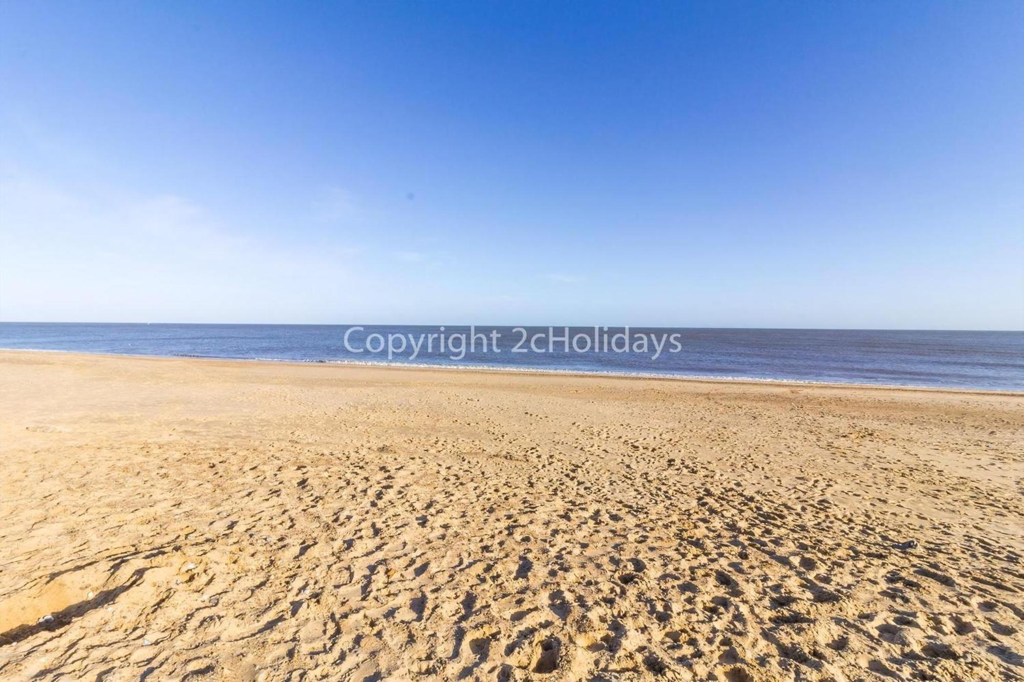 Lovely 4 Berth Chalet To Hire In Hemsby Nearby The Beach Ref 18177B Exterior foto