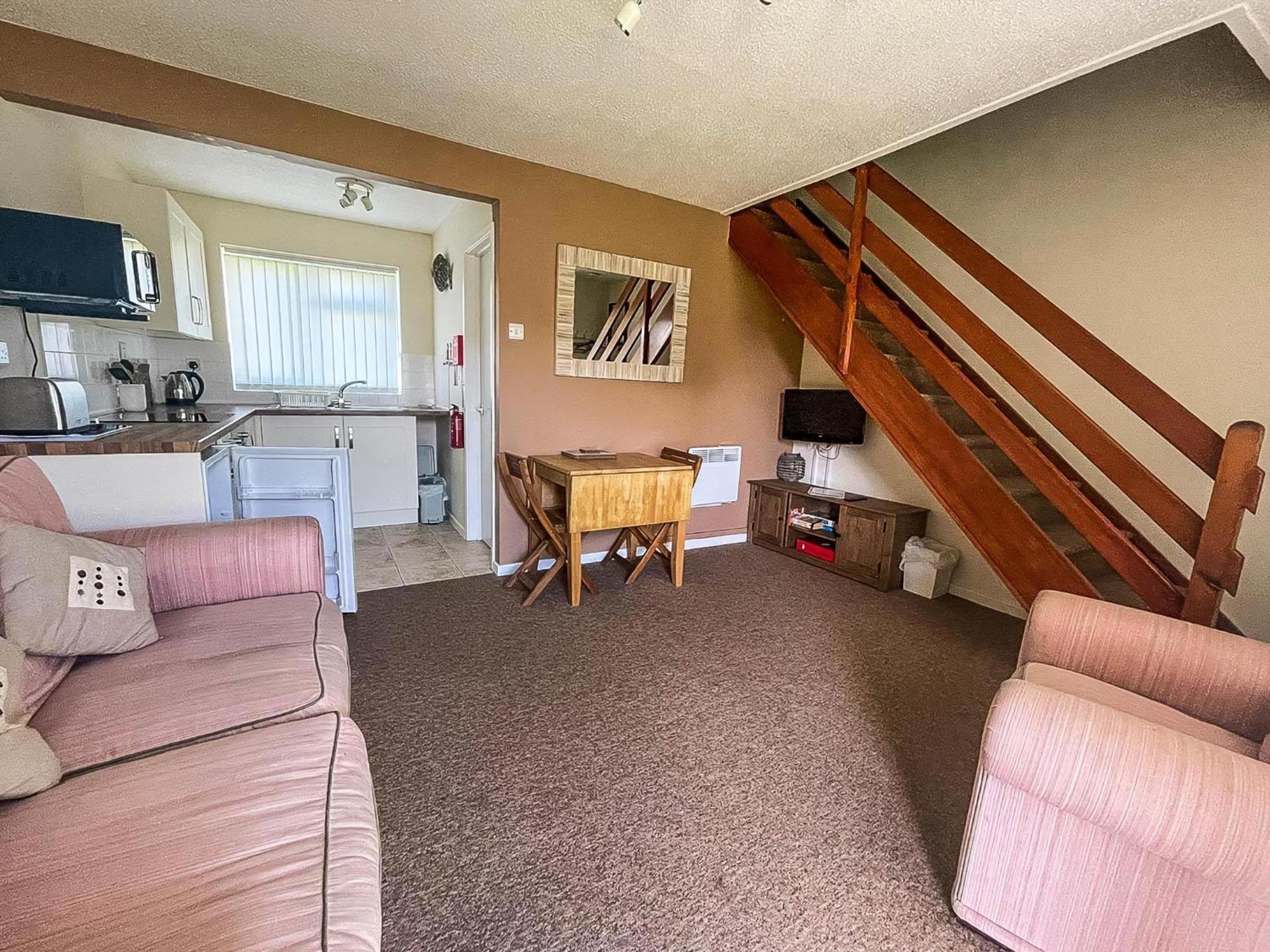 Lovely 4 Berth Chalet To Hire In Hemsby Nearby The Beach Ref 18177B Exterior foto