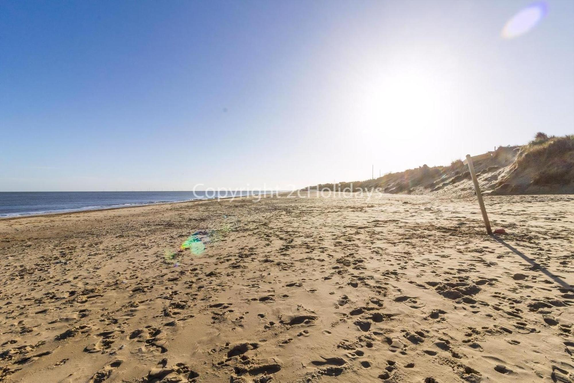 Lovely 4 Berth Chalet To Hire In Hemsby Nearby The Beach Ref 18177B Exterior foto