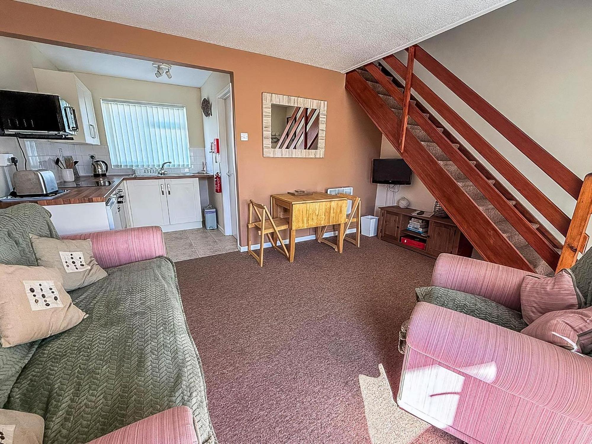 Lovely 4 Berth Chalet To Hire In Hemsby Nearby The Beach Ref 18177B Exterior foto